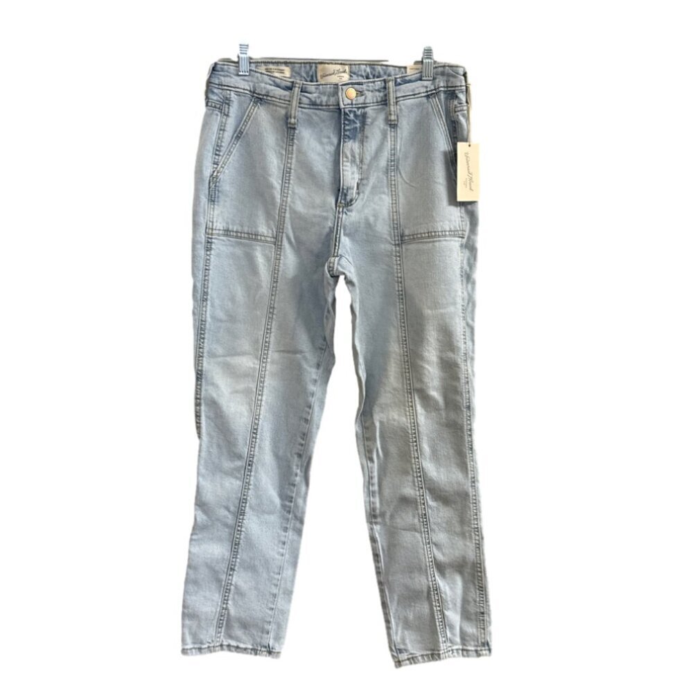 NWT Universal Thread Goods Co. High Rise Slim Straight Leg. Light Denim. Size 8